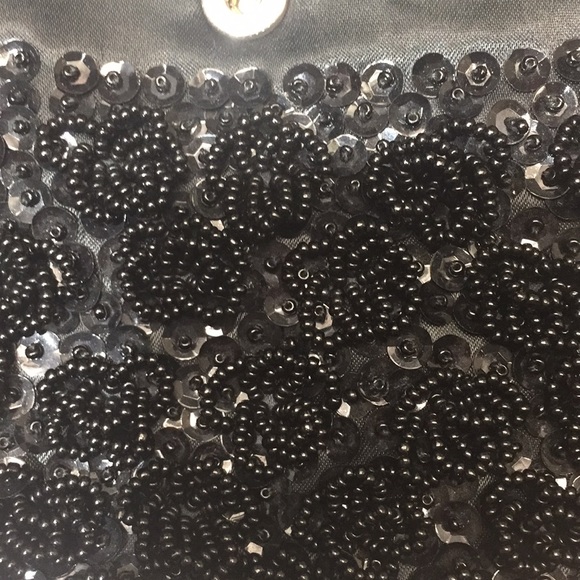 Heavy Beaded and Sequinned Eveni g Bag - Picture 5 of 8